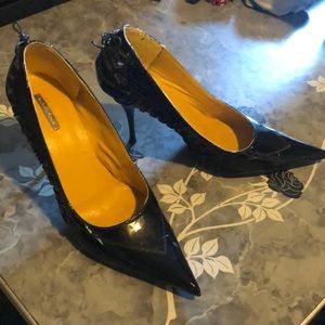 Michael Antonia pumps